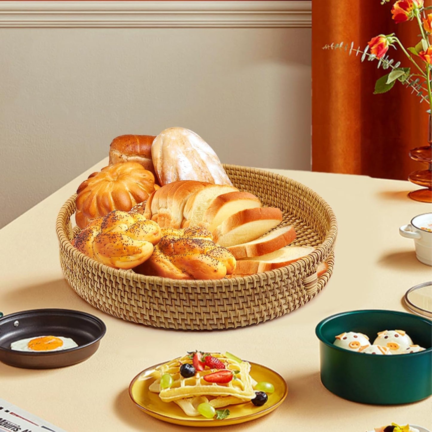 Handwoven Rattan Round Serving Tray, Natural Wicker Decorative Tray for Serving, Coffee Table, Home Décor and Entertaining, Gift Idea Choice,Set of 2