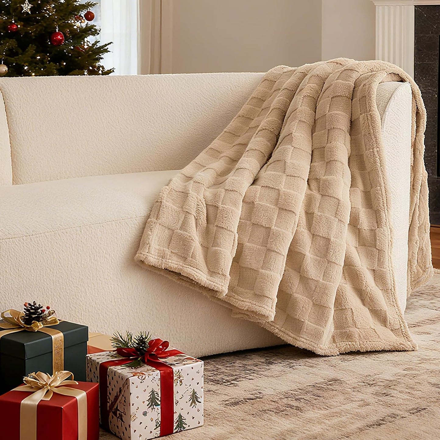 Throw Fleece Blanket for Couch - Super Soft Cozy Throw Blankets for Women,3D Checkered Striped Lightweight Blanket for Girls,All Seasons Flannel Blanket,Bed Home Decor,44x60 Inches