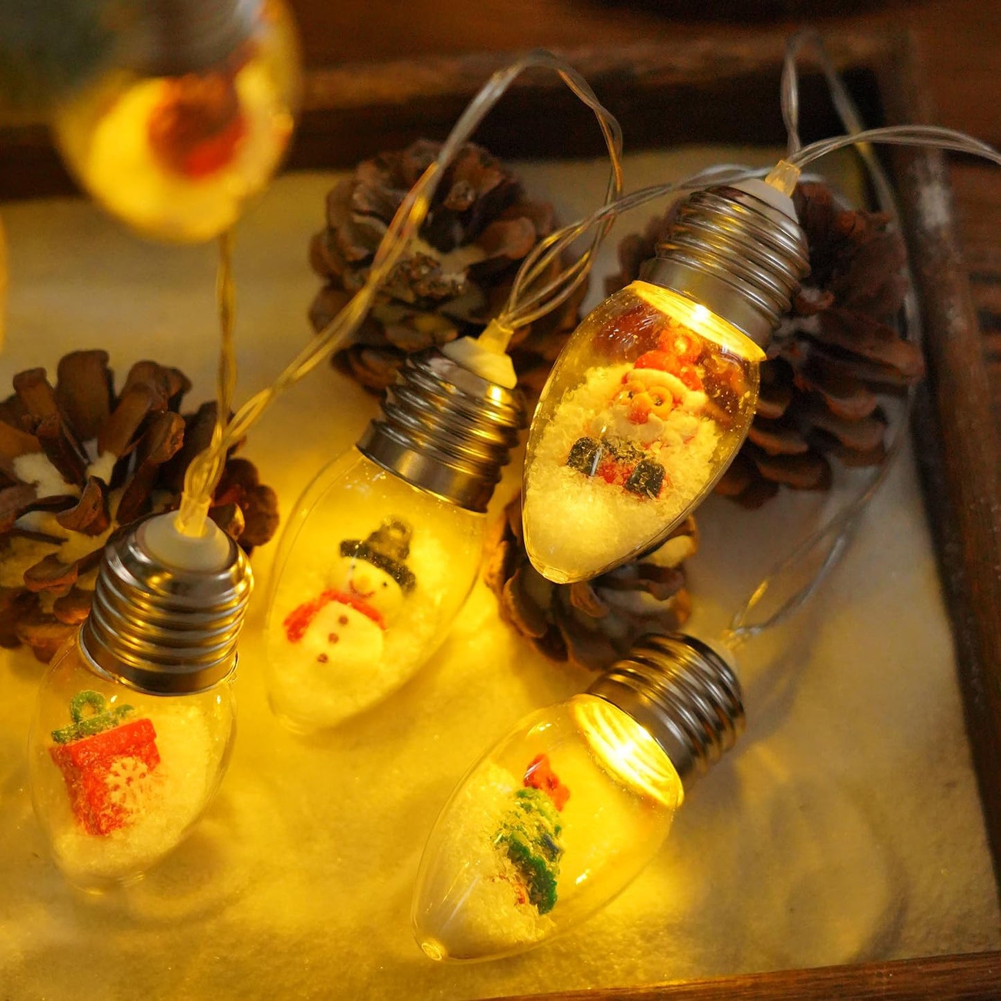Christmas Snow Globe String Lights Indoor Decorations，10 LED Clear Bulbs Christmas Tree Snow Globe String Lights with Five Dolls for Bedroom Party Vintage Christmas Decor(6.6FT)