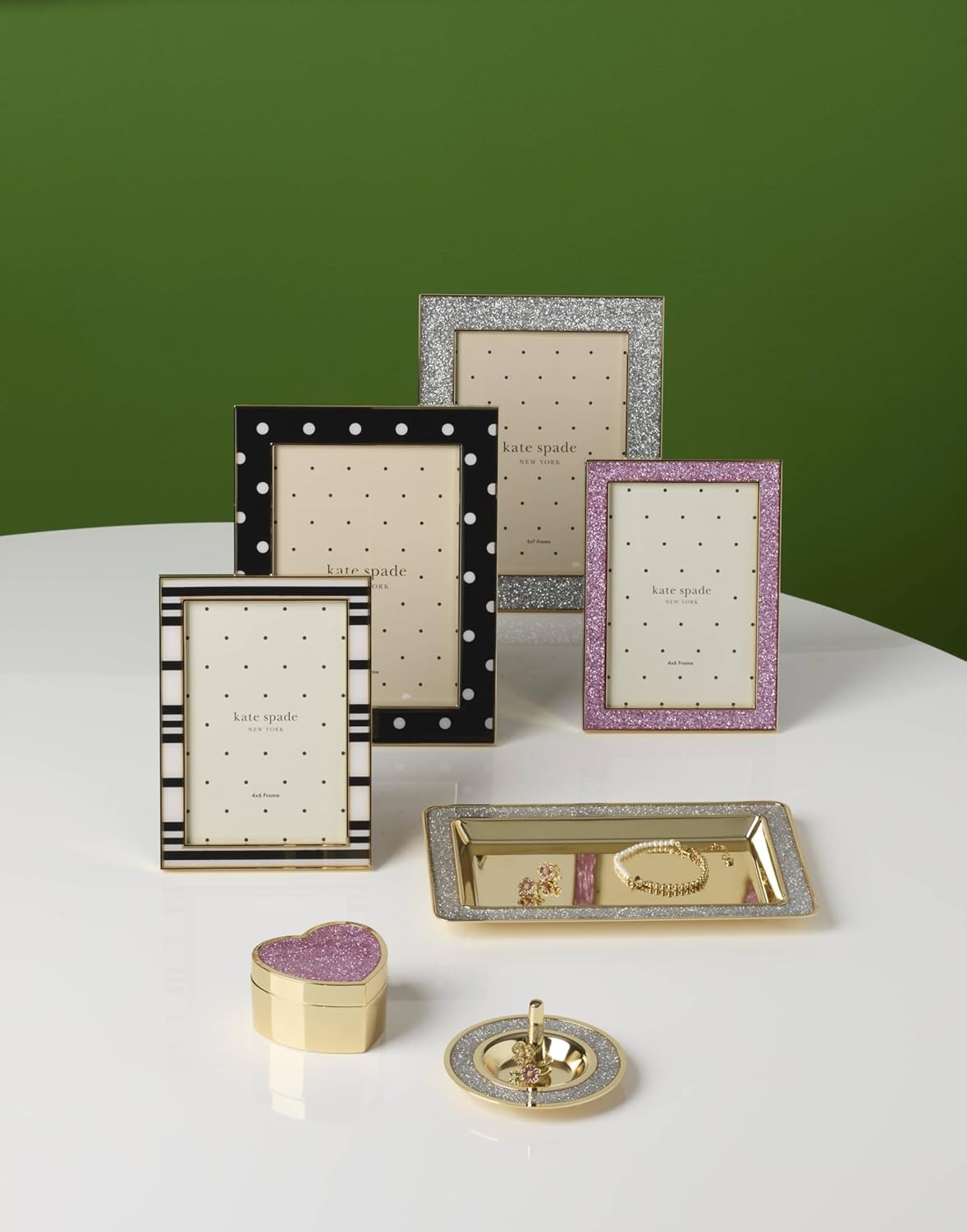 Kate Spade New York 897450 Sitting Pretty 5x7 Silver Glitter Frame