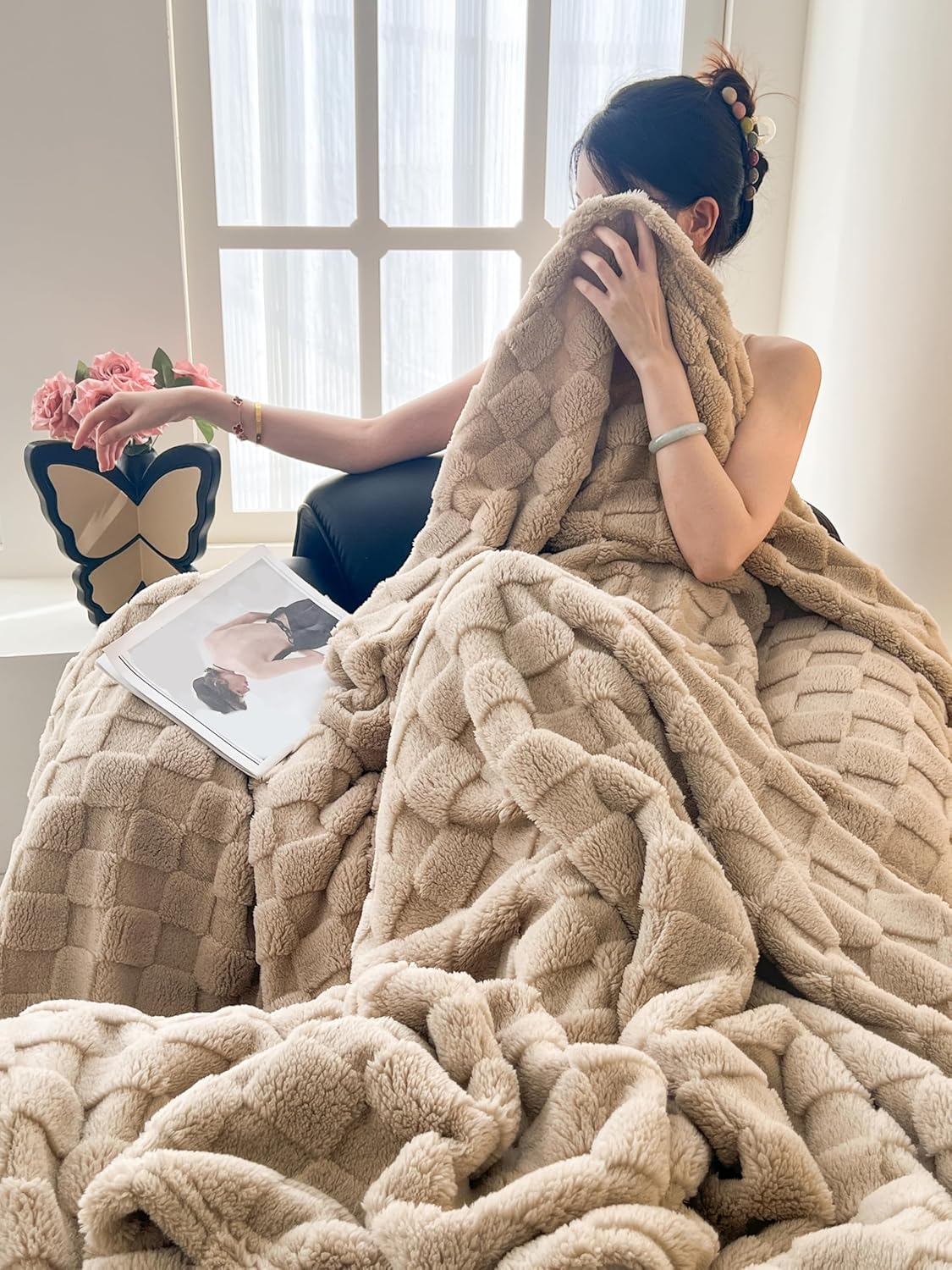 Twin Fleece Blanket for Couch - Super Soft Cozy Throw Blankets for Women,3D Checkered Striped Lightweight Blanket for Girls,All Seasons Flannel Blanket，Bed Home Decor，60x80 Inches