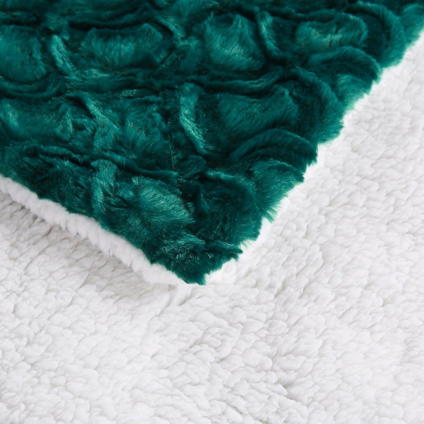 DaDa Bedding Lavish Emerald Green Blue Faux Fur Throw Blanket - Mermaid Scales Design White Sherpa Backside - Soft Warm Plush Textured Bright Vibrant Jewel Tones Embossed for Bed/Couch - 90" x 90"