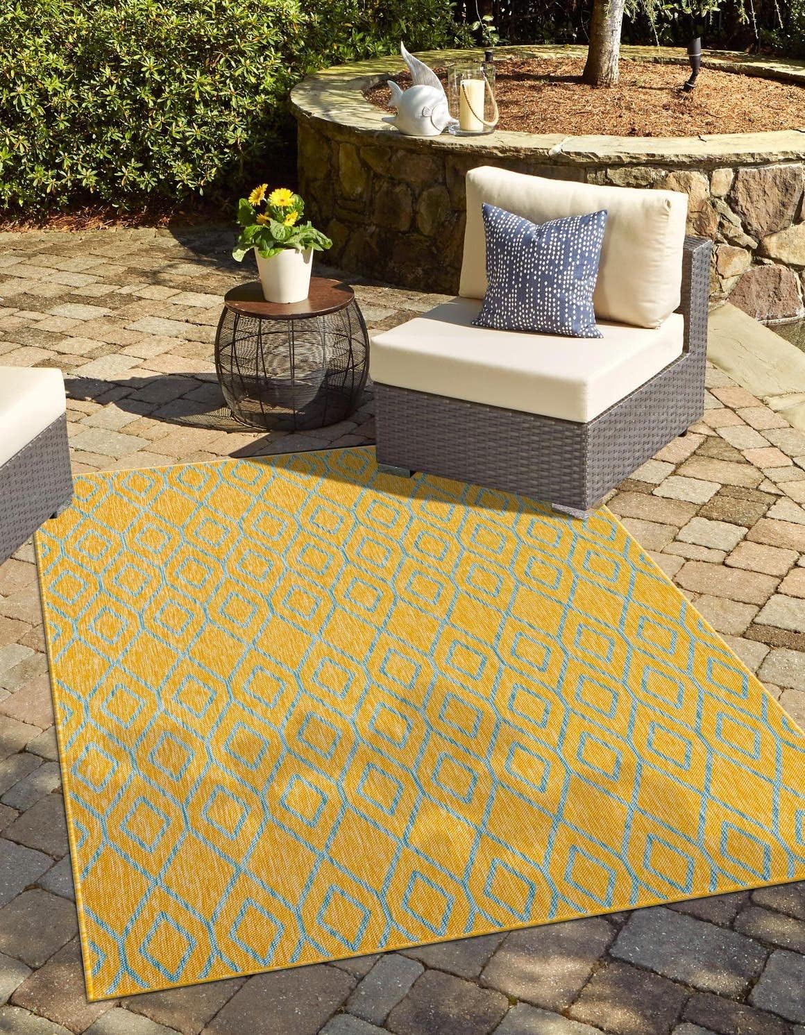 Jill Zarin Outdoor Collection Area Rug - Turks and Caicos (6' x 9' Rectangle Yellow and Aqua/Light Blue)