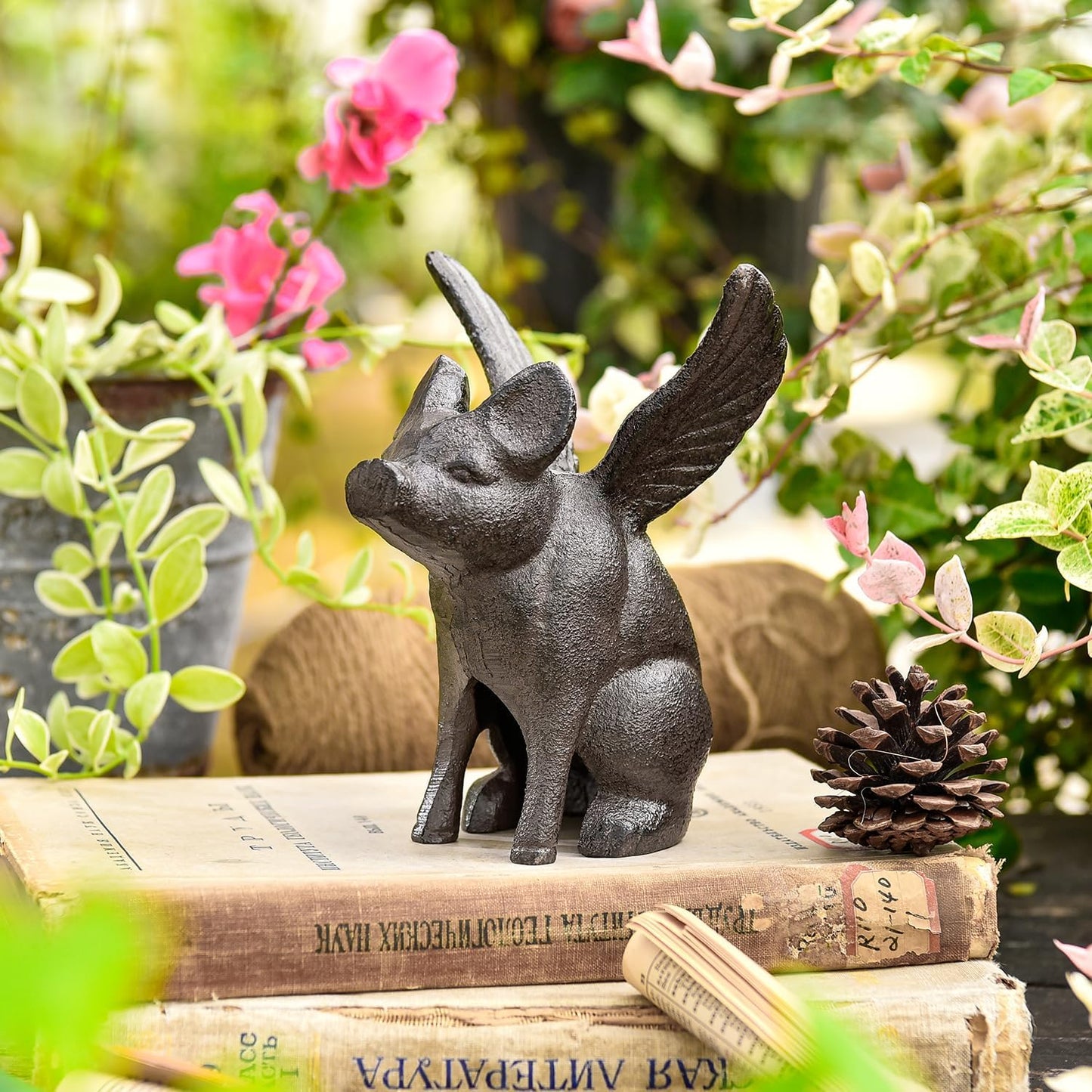 Sungmor Cast Iron Flying Pig Statue, Whimsical Sitting Pig Garden Decorative Statue, Rustic Black Brown Home Office Desk Paperweight Doorstop, Cute Collectible Figurine Bookshelf Ornament